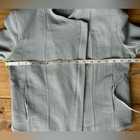 Blank NYC Mesh Detail Crepe Jacket Light Blue size XS - Picture 14 of 16